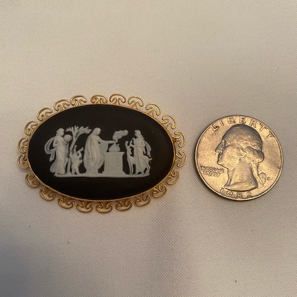 Vintage Black Wedgwood Jasperware 12K Gold Filled Greek Goddess Cameo Brooch - Picture 3 of 14